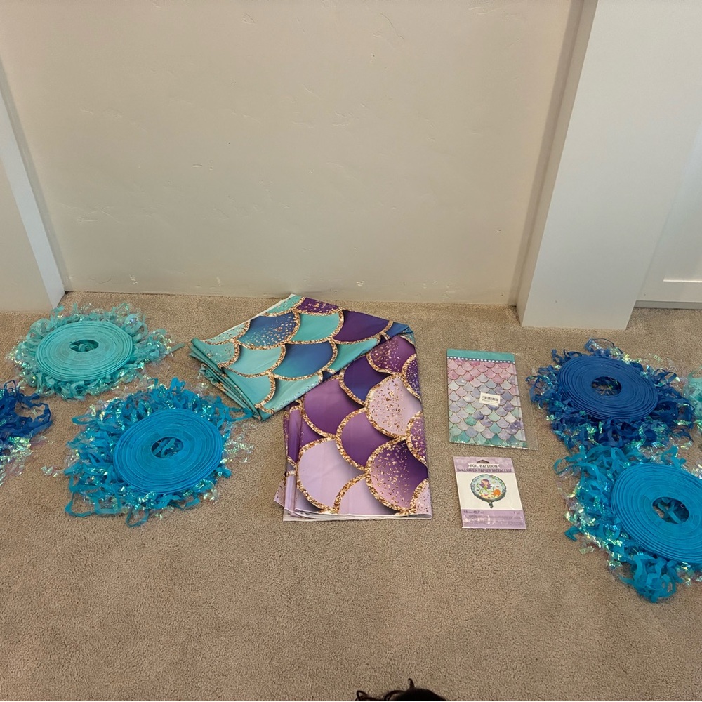 New to Like New - Mermaid Party Decorations Set